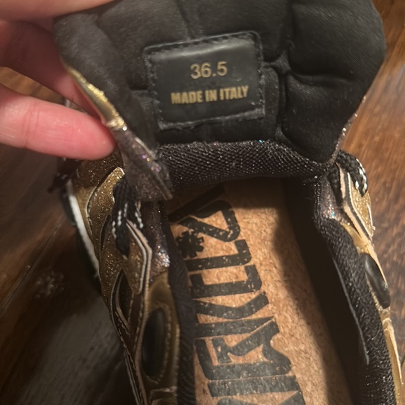 Versace Sneakers - Picture 5 of 8